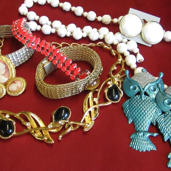 Meet your Posher, Angela - Picture 2 of 2